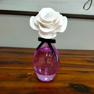 In full bloom Kate Spade New York. 3.4 OZ